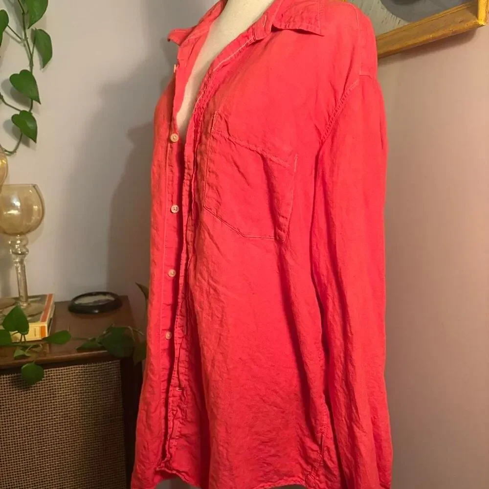 Banana Republic bright and bold coral red 100% linen shirt Size XL
